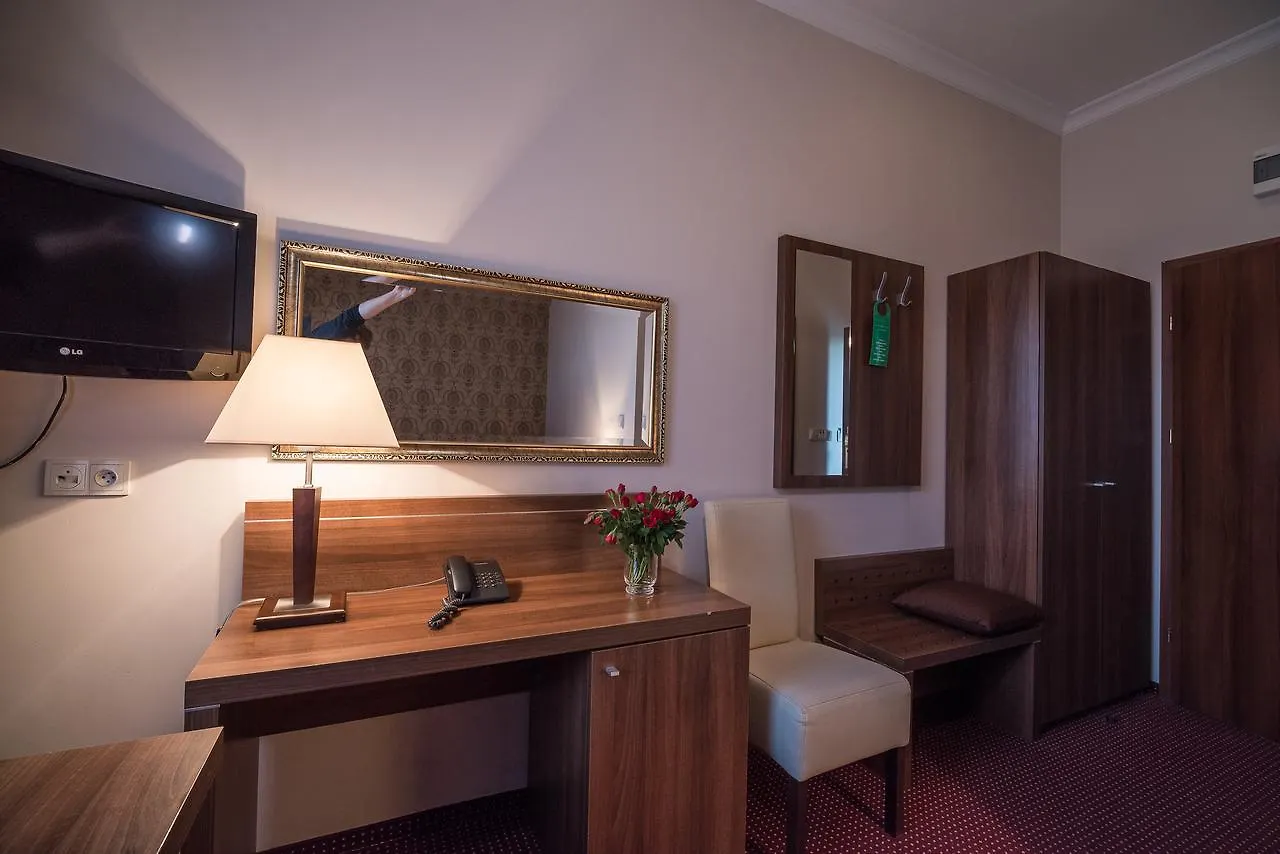 Jasek Premium Hotel Vratislav 3*,  Polsko