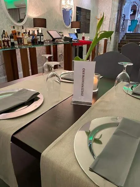 Jasek Premium Hotel Vratislav 3*,